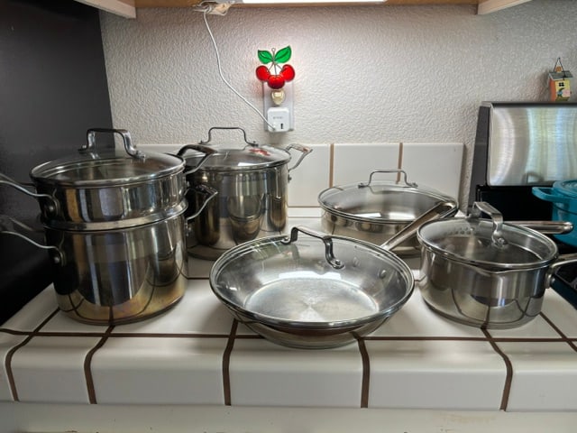 Emeril Lagasse 5-Piece Forever Pan/Pot Set With Nonstick Cookware (1 of 7)