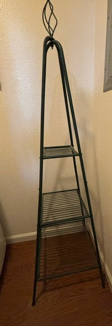 Green 3-Tier Shelving Unit (1 of 4)