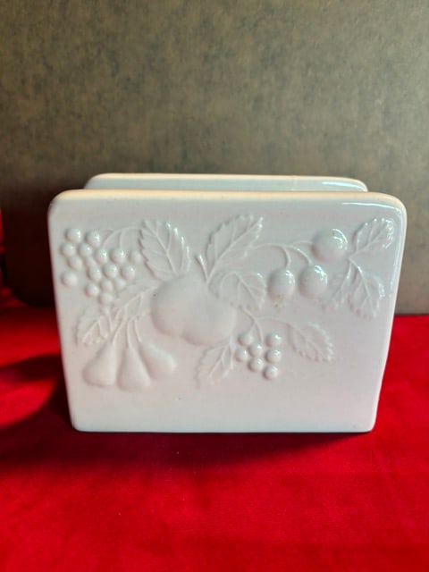 MILK GLASS NAPKIN HOLDER (1 of 4)