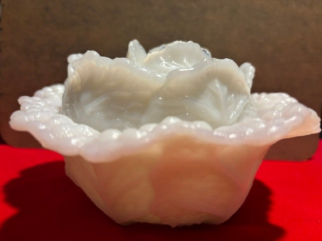 Portieux French White Milk Glass Cabbage Butter Dish with Lid: Beautiful French country style.Measures approximately 4” by 6.5”.No maker marks.There is a crack in the lid.