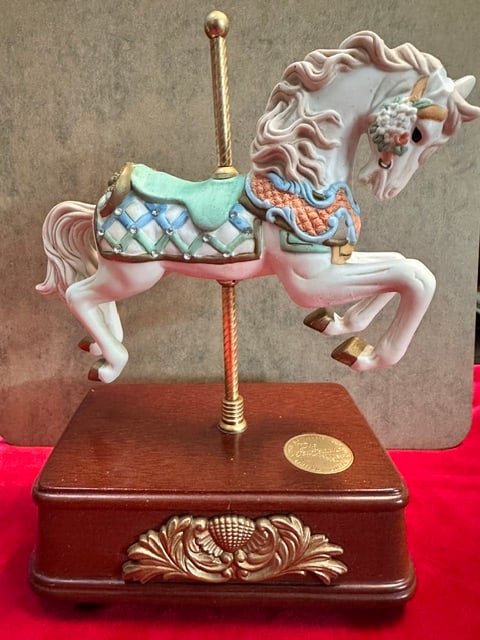 1988 SAN FRANCISCO MUSIC BOX CAROUSEL HORSE FOUR SEASONS SUMMER LTD.ED (1 of 6)