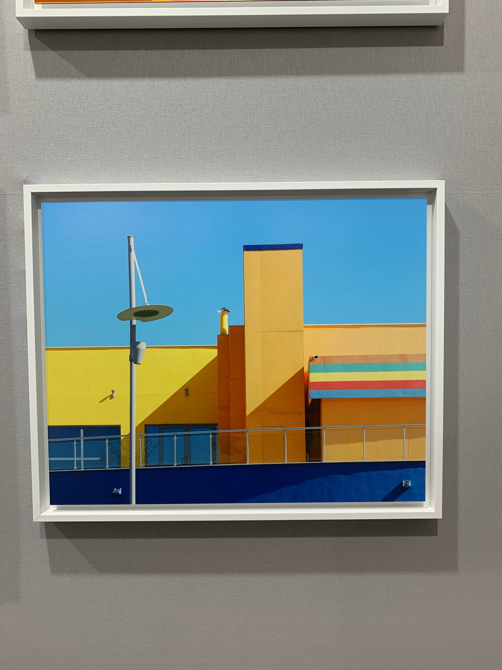 Yener Torun At the fountain, 2019 Archival Print 15 7/10 × 19 7/10 in 40 × 50 cm Edition o (1 of 2)