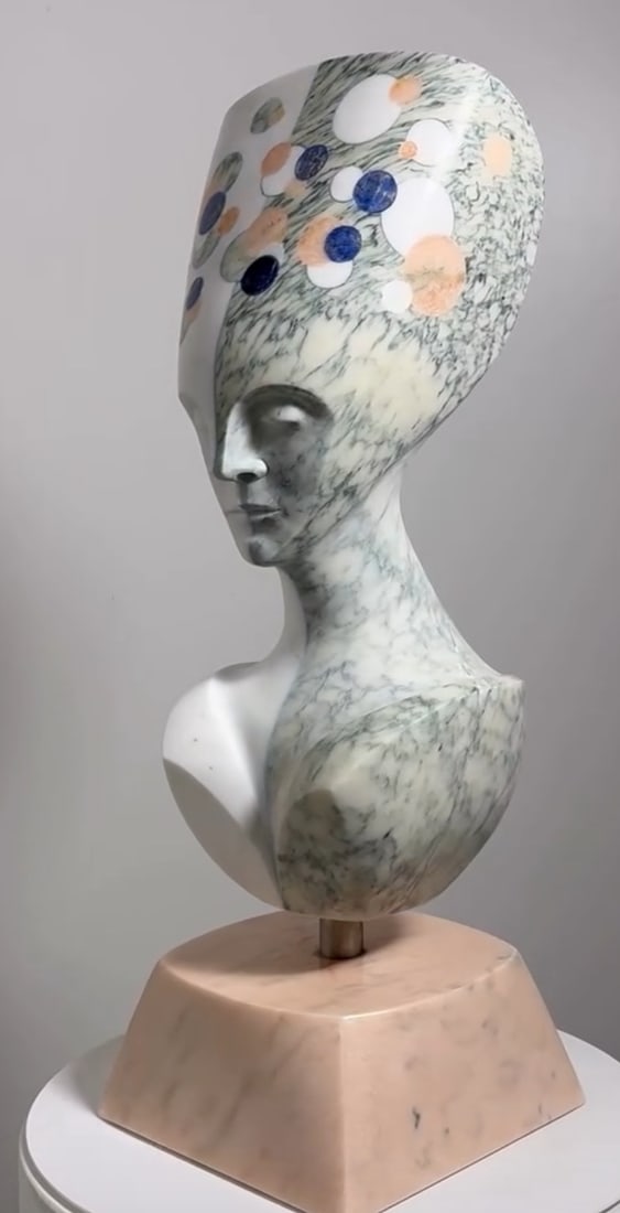 Domenico Ludovico Art & Love, 2025 Carrara statuary white marble, and Zebrino Marble, rare, precious - 4