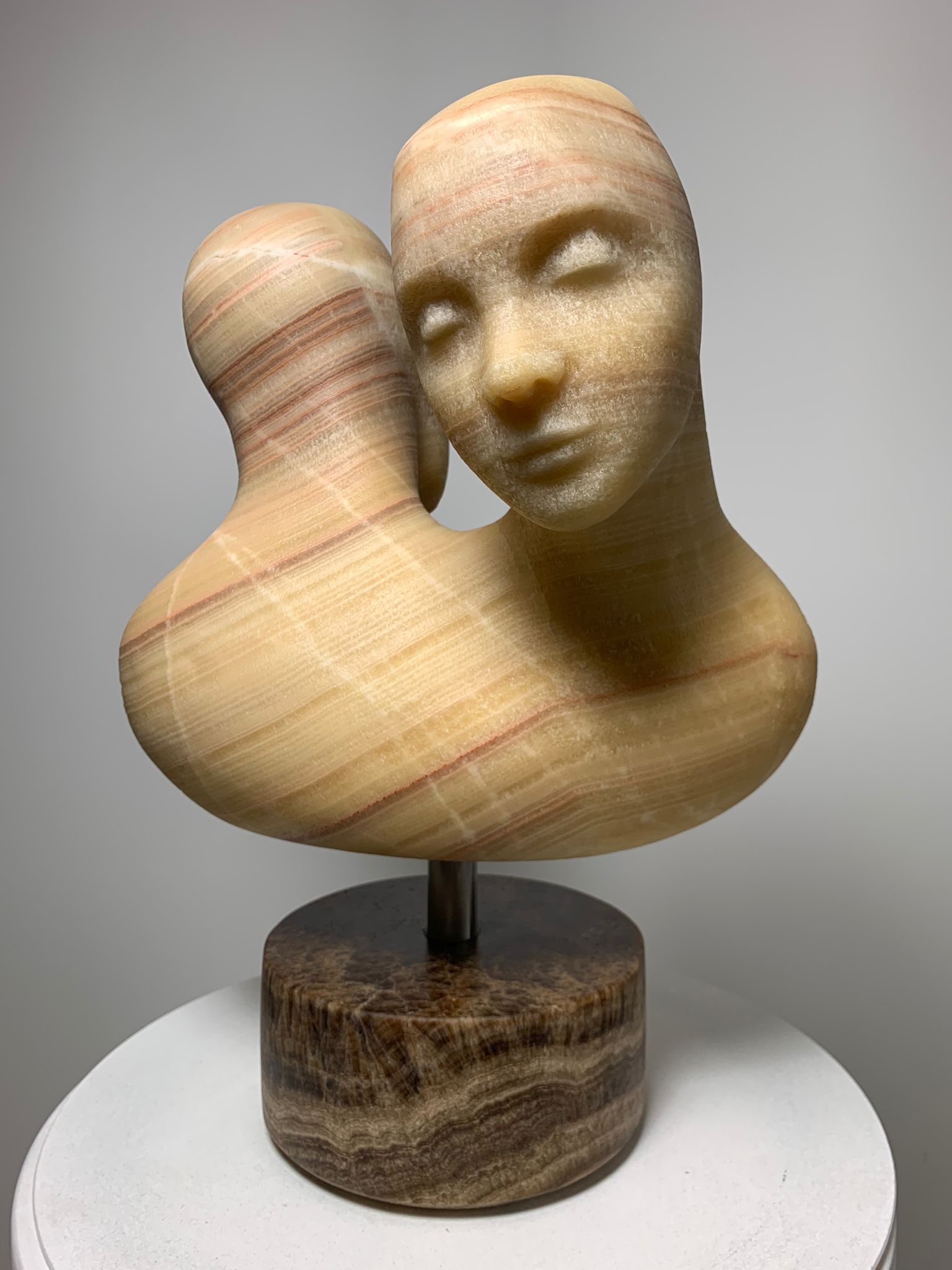 Domenico Ludovico Venus and Mars, 2022 Marble. Onix. Rare and precious from the valley of the (1 of 2)