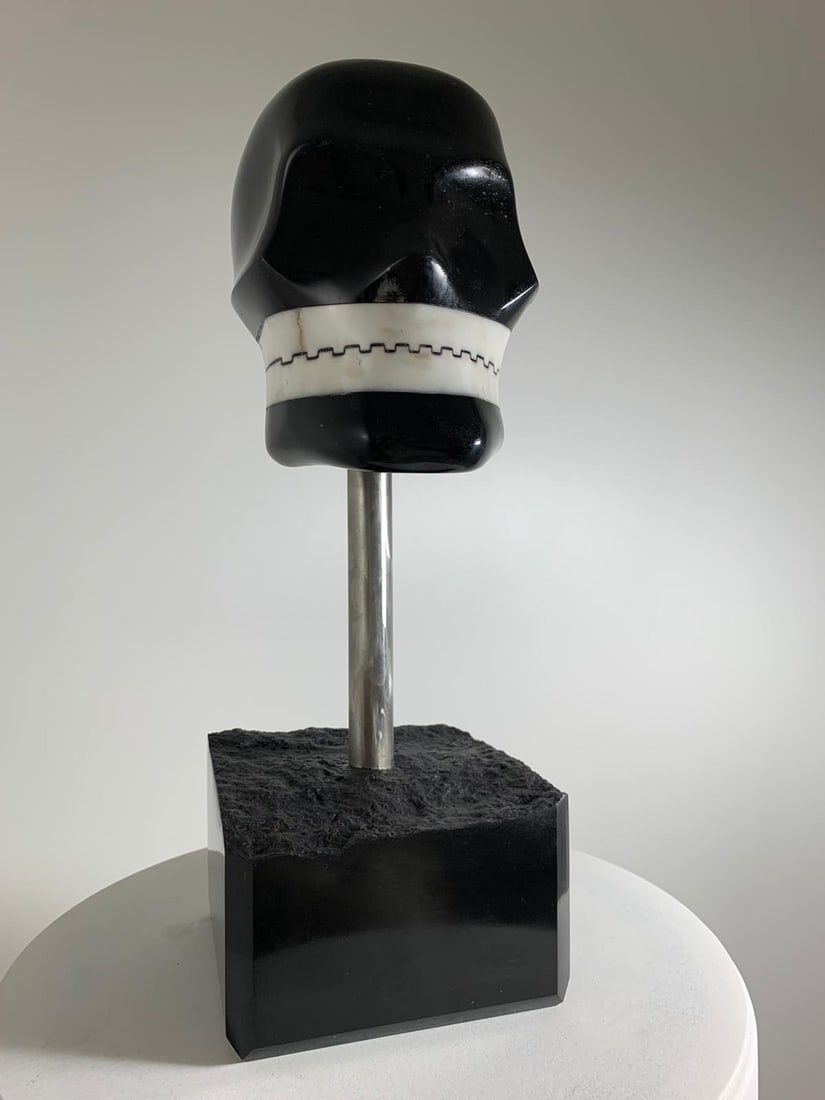 Domenico Ludovico Black Skull n. 1, 2021 Precious and rare marble of Carrara from the valley of - 2