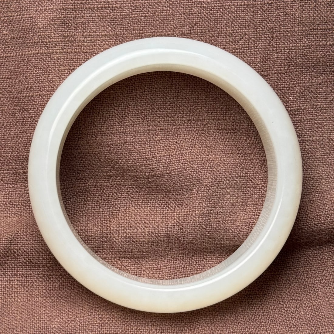 Old Chinese Hetian White Jade Bangle, Classic Form (1 of 9)