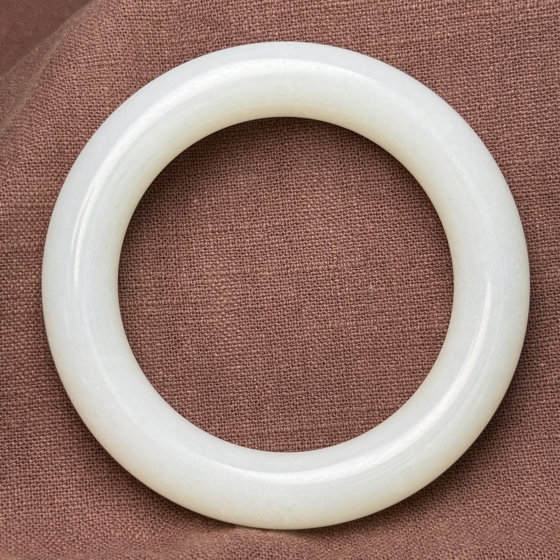 Old Chinese Hetian White Jade Round Bangle, Classic Form (1 of 9)