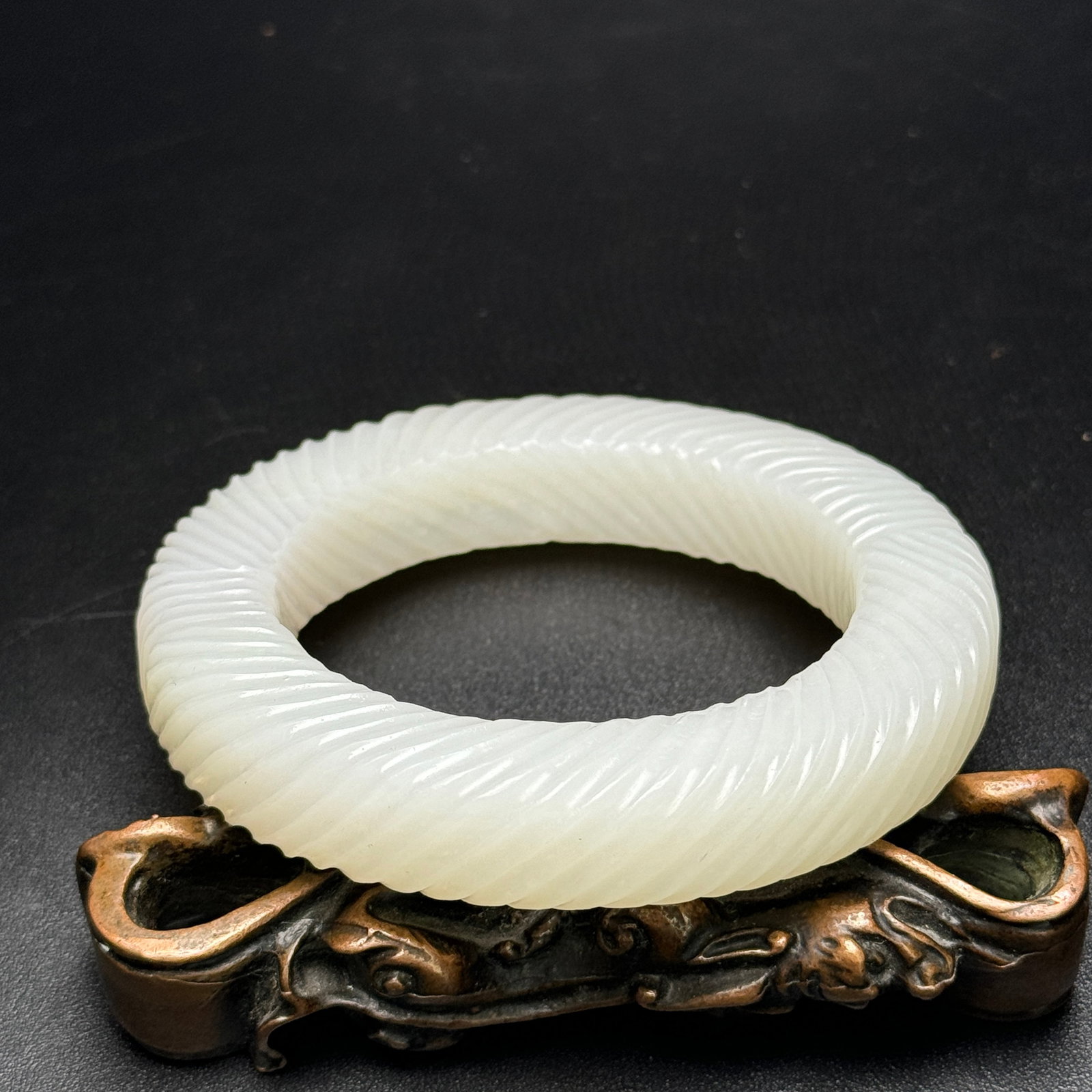 Antique Exquisite Twisted Thread Pattern Hetian Jade Bangle - 5