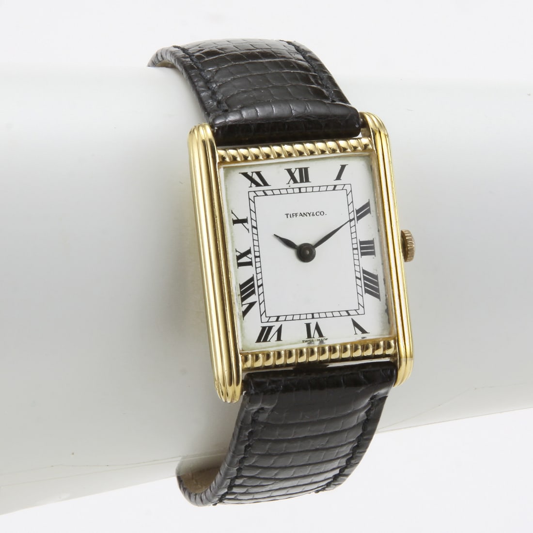 18kt. Gold Chopard Retailed by Tiffany & Co Men’s Swiss 17J Manual Winding 28.5 grams: Brand: Chopard L.U.C Ref: Retailed by Tiffany & Co Serial: 79657 2064 Gender: Men’s Movement: Swiss 17J (Manual Winding) Crystal Type: Mineral Glass. Case Material: 18kt Go
