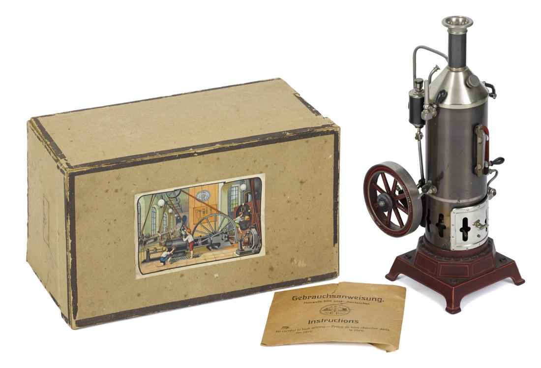 Ernst Plank Cosmos steam engine, in its original box, (1 of 4)