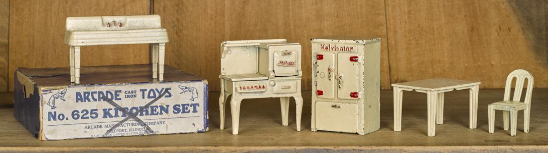 Arcade cast iron five-piece kitchen set, No. 625, with (1 of 1)