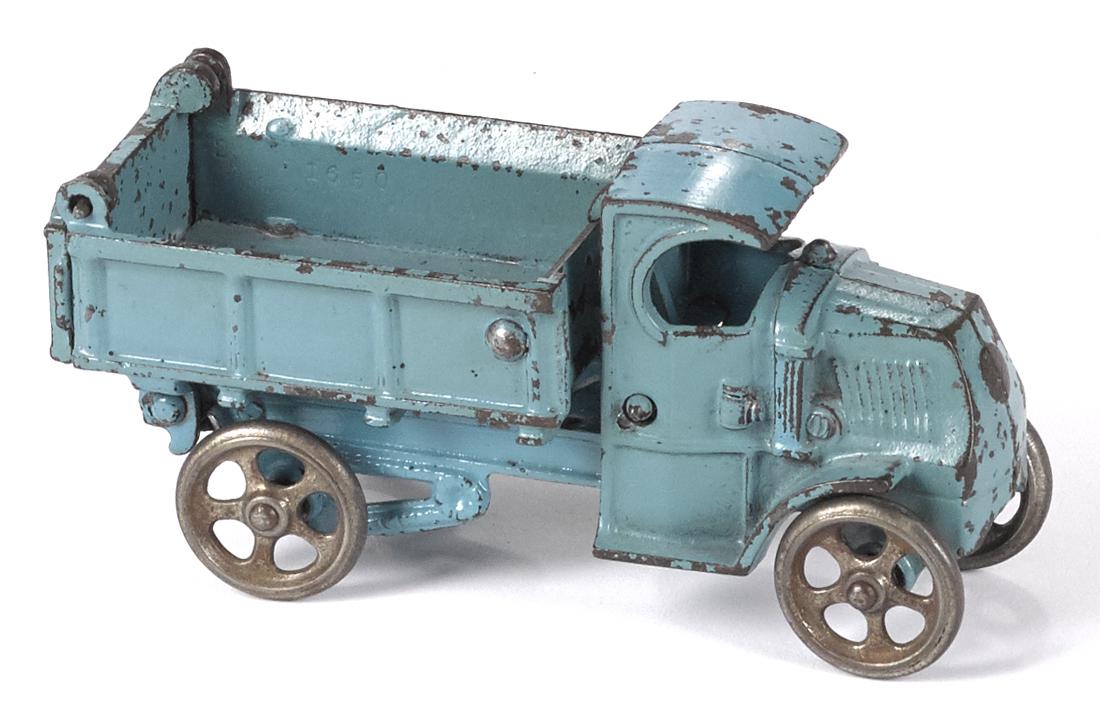Hubley cast iron dump truck, 6 3/4'' l. Provenance: (1 of 2)