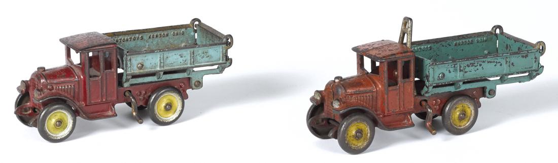Two Kenton cast iron dump trucks, in scarce size, 8 (1 of 2)
