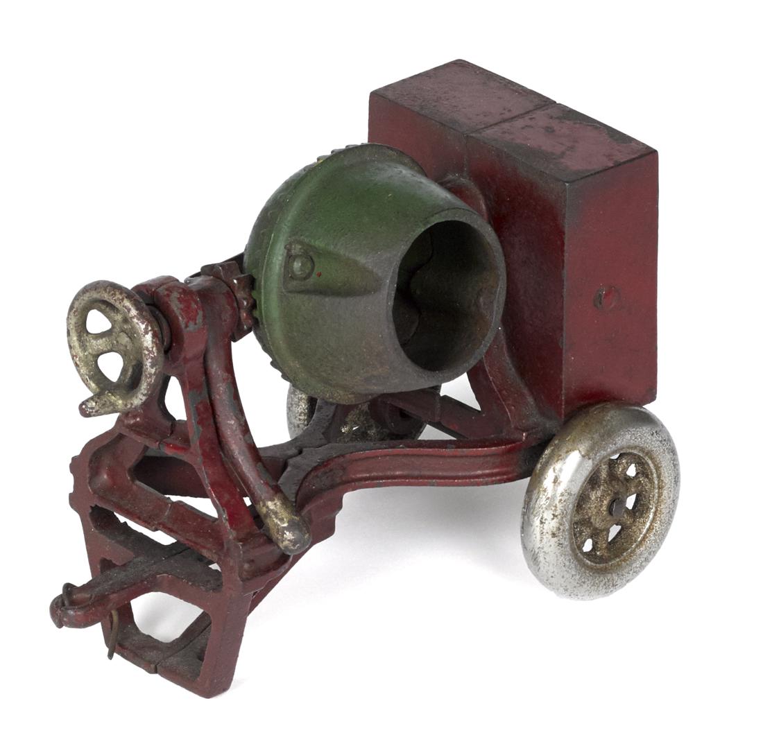 Scarce Vindex cast iron Lansing cement mixer, 6'' l. (1 of 2)
