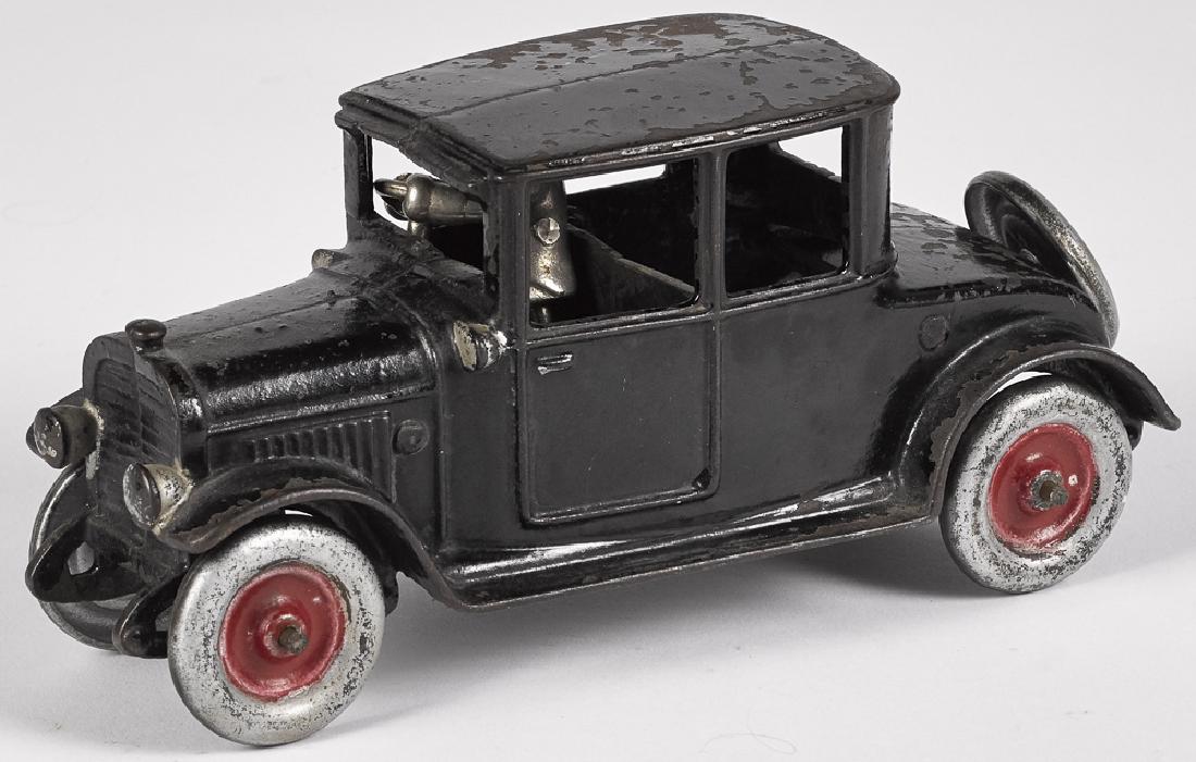 Large Hubley cast iron coupe (1 of 2)