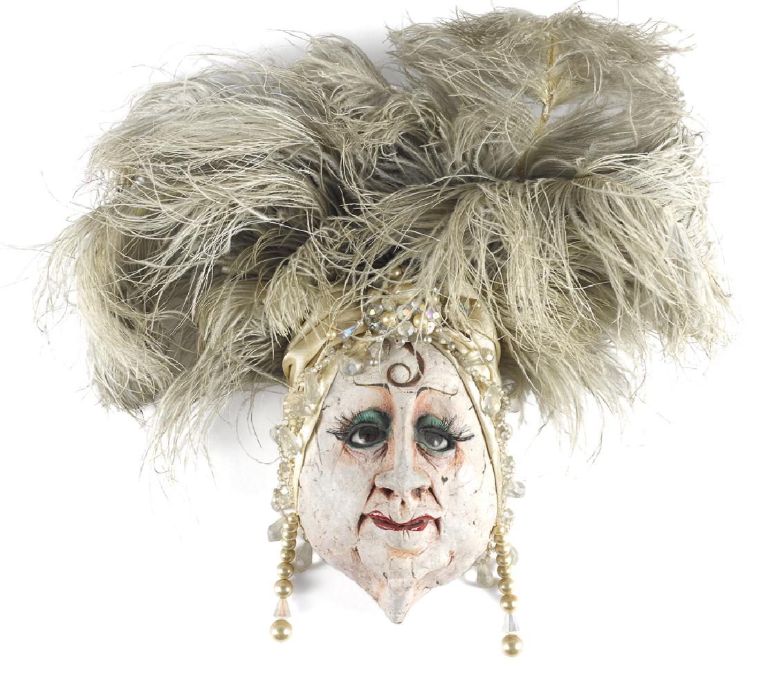 Pair of Van Craig papier-mâché ladies doll heads (1 of 2)