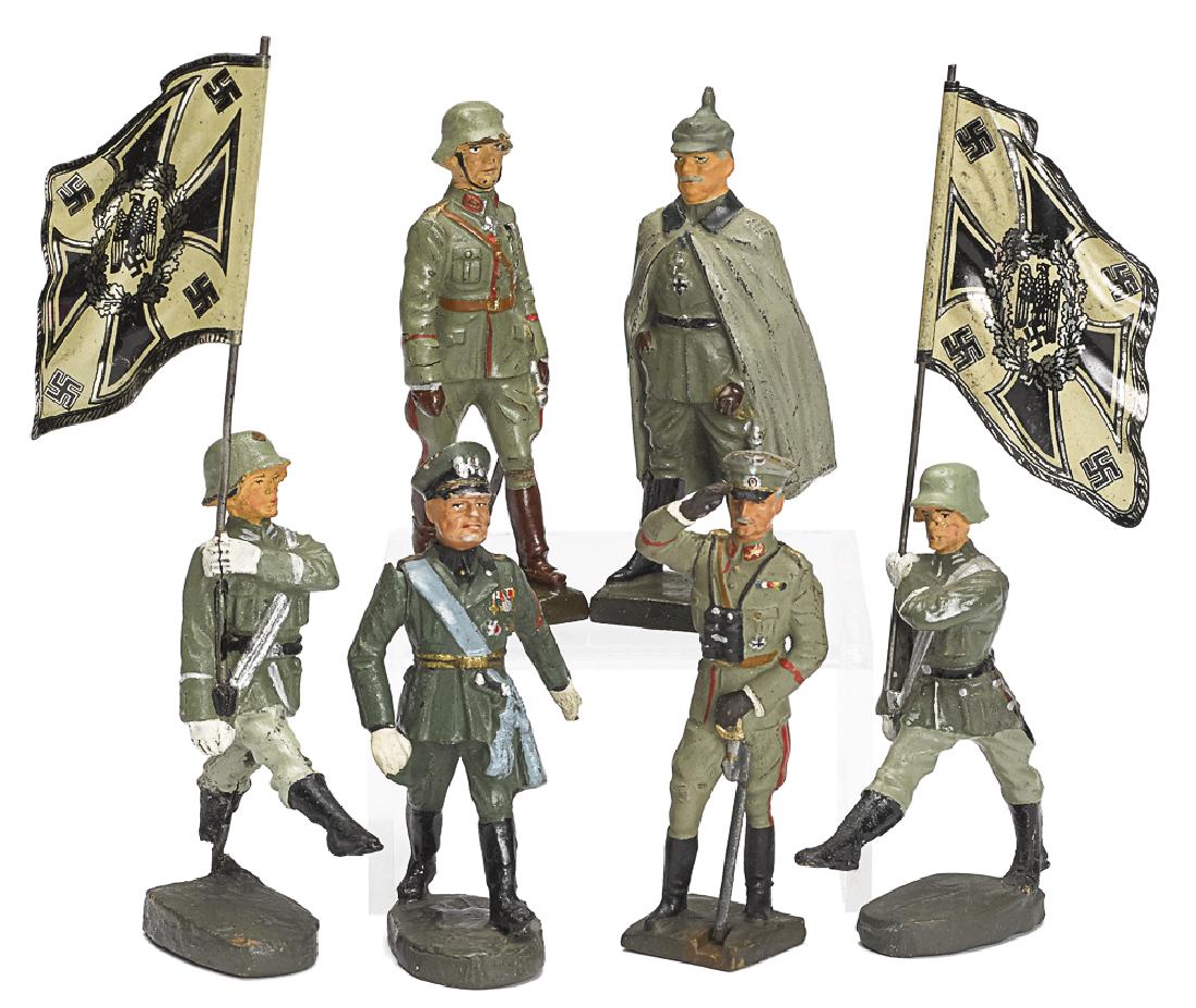 Lioneol painted composition personality soldiers (1 of 1)