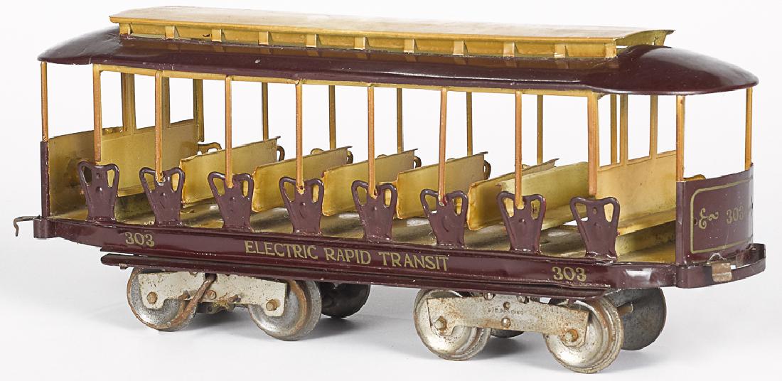 Lionel Electric Rapid Transit 303 trolley car (1 of 2)