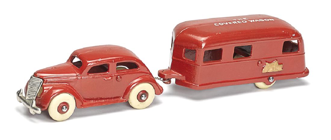 Reproduction of the Arcade cast sedan and trailer (1 of 2)