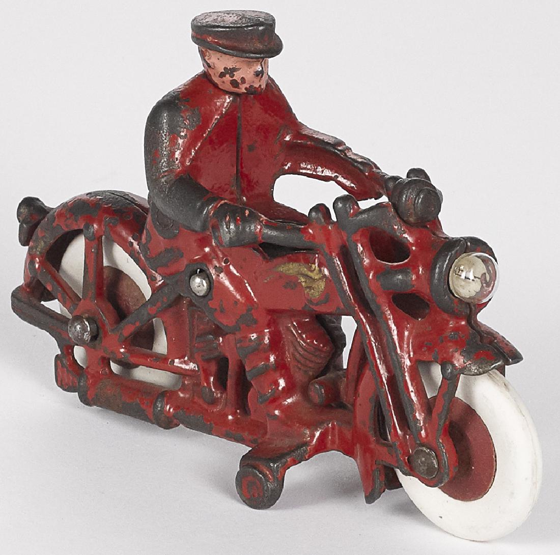 Hubley cast iron motorcycle (1 of 2)