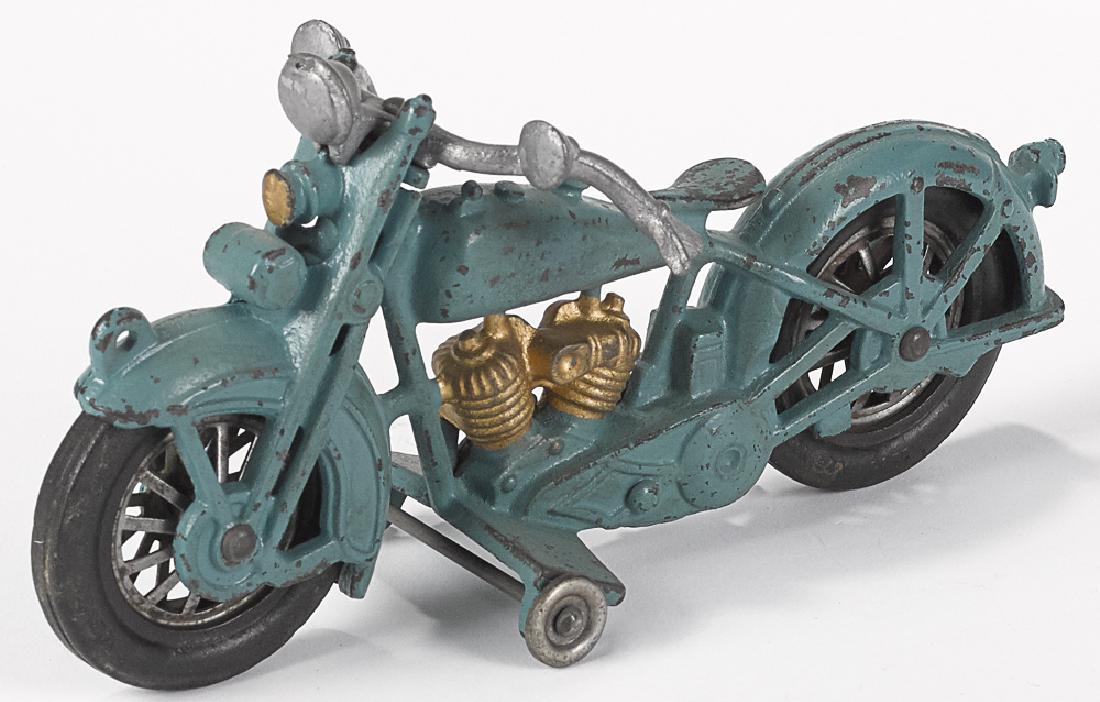 Hubley cast iron motorcycle (1 of 2)