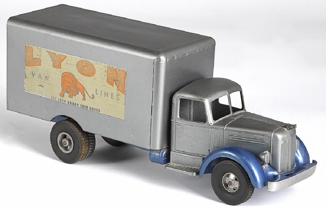 Smith Miller pressed steel delivery truck (1 of 2)