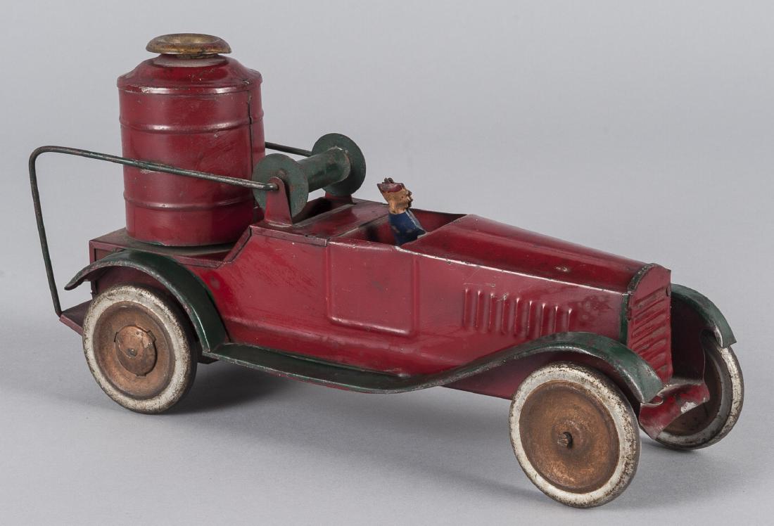 Dayton pressed steel fire pumper (1 of 2)