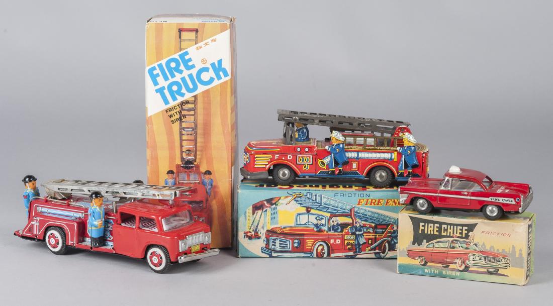 Japanese tin litho fire engine ladder truck (1 of 1)