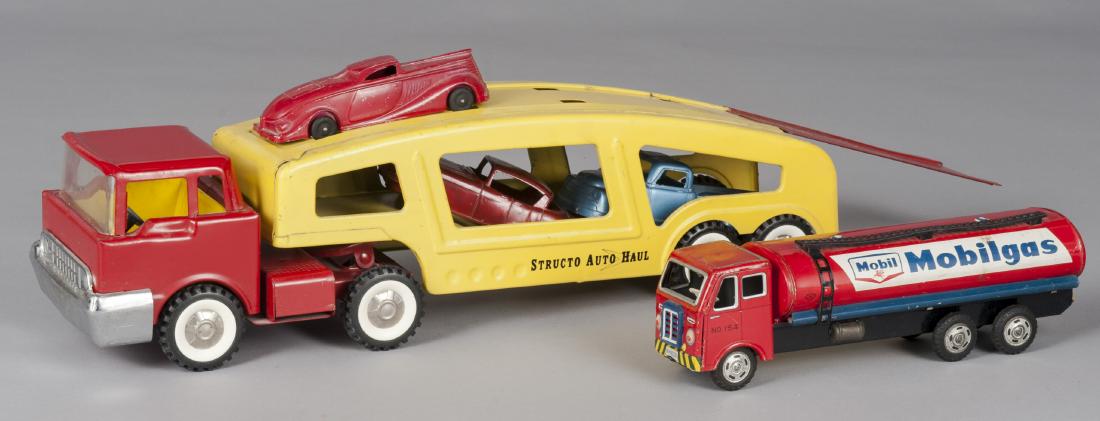 Structo pressed steel and tin trucks (1 of 1)