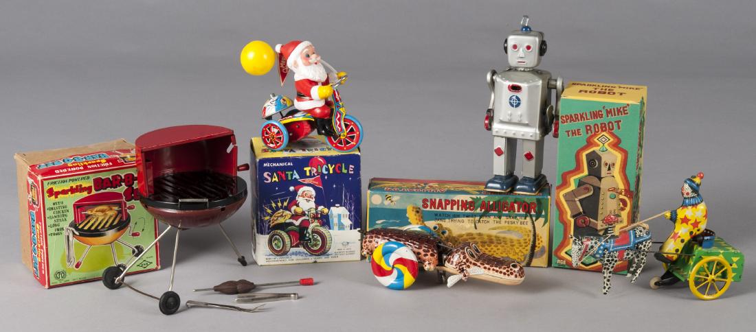 Group of Japanese tin litho wind-up toys (1 of 1)