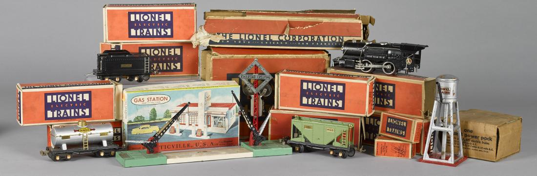 Lionel six-piece train set (1 of 2)