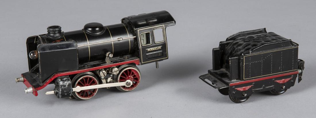 Marklin #890 train locomotive and tender (1 of 2)