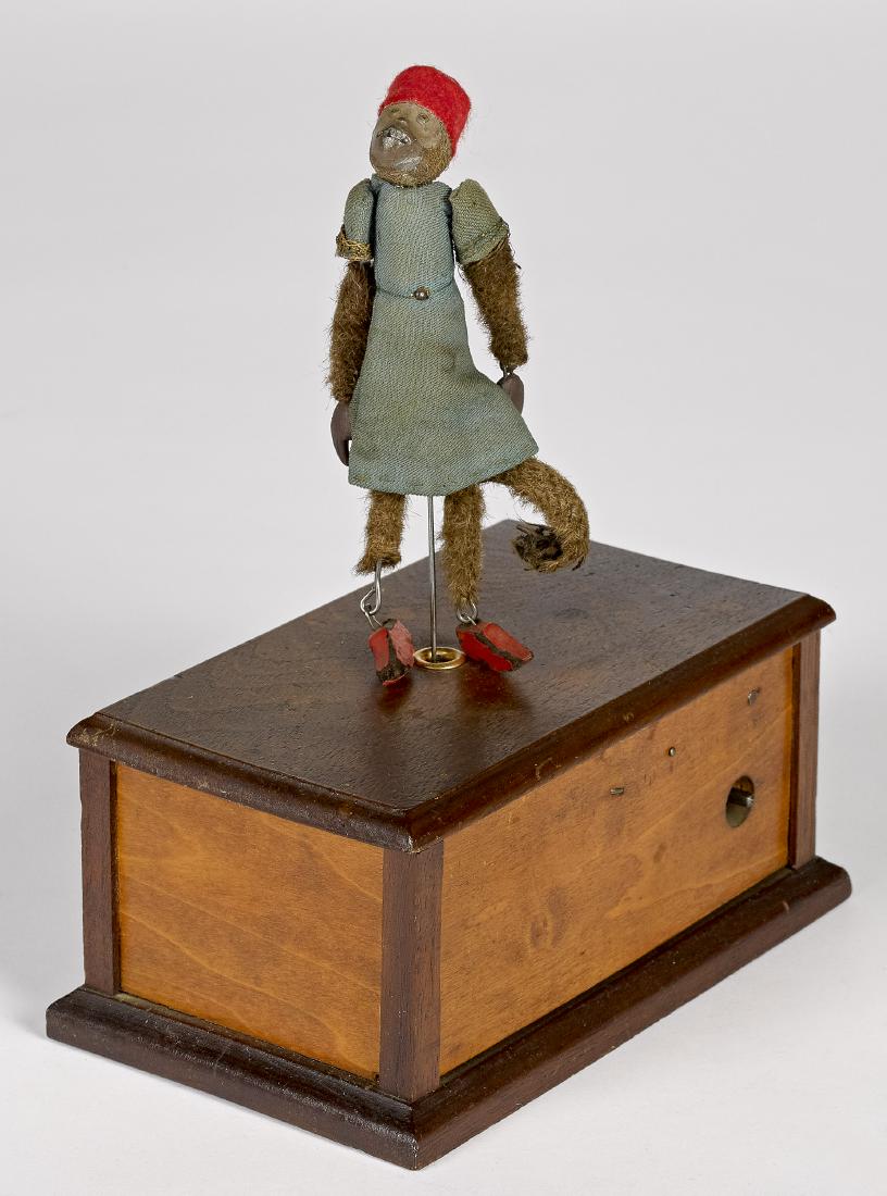 Ives Missing Link clockwork dancing monkey (1 of 2)