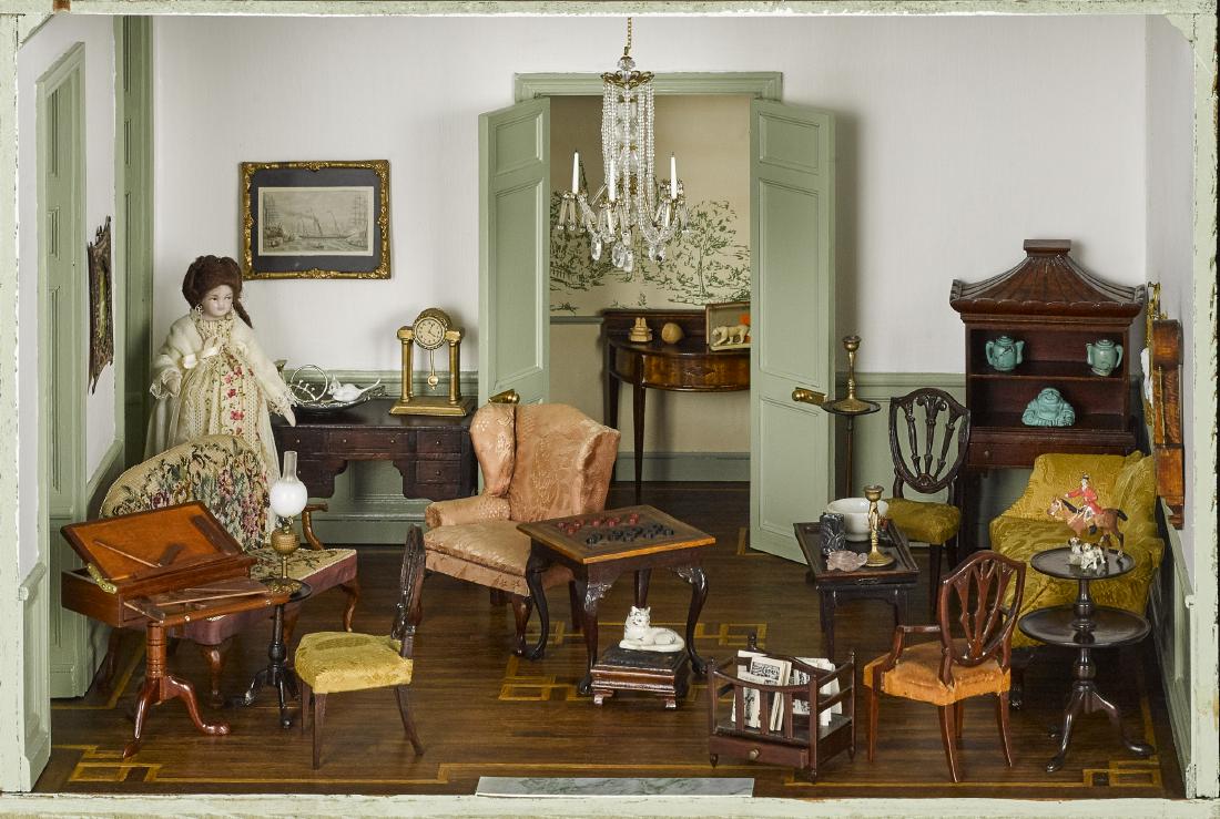 Classical design artisan room box (1 of 3)
