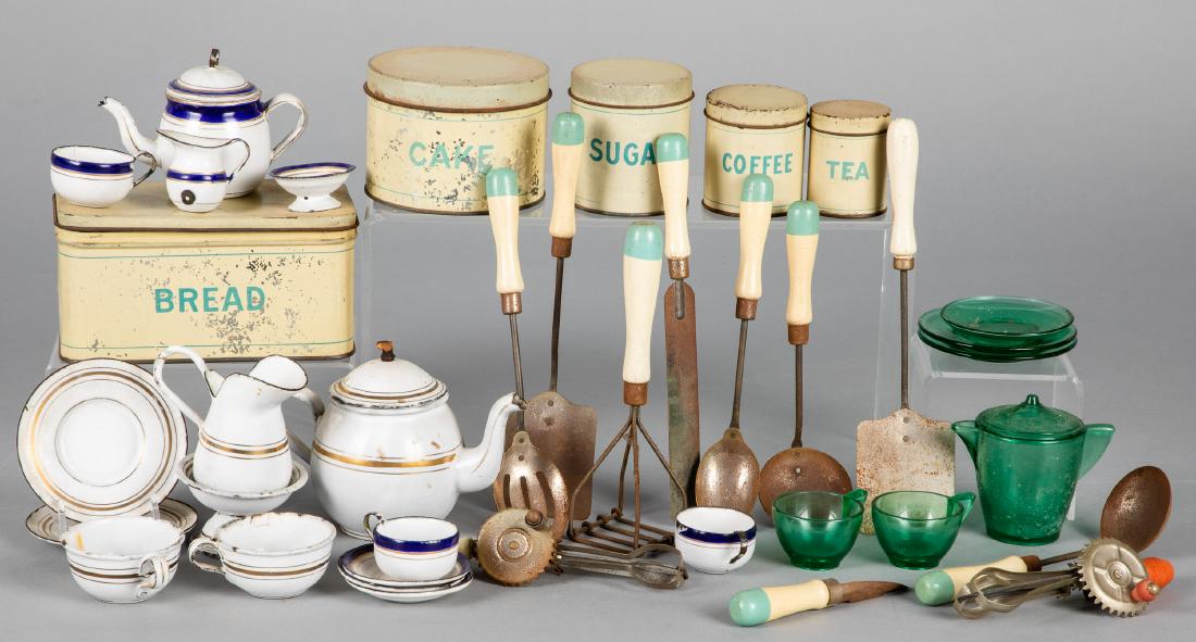 Miscellaneous doll dishes: Miscellaneous doll dishes, to include painted tin canisters, enameled tea service, wood handled utensils, etc., bread tin - 6'' w.