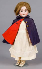 Heinrich Handwerck/Simon Halbig nurse doll (1 of 2)