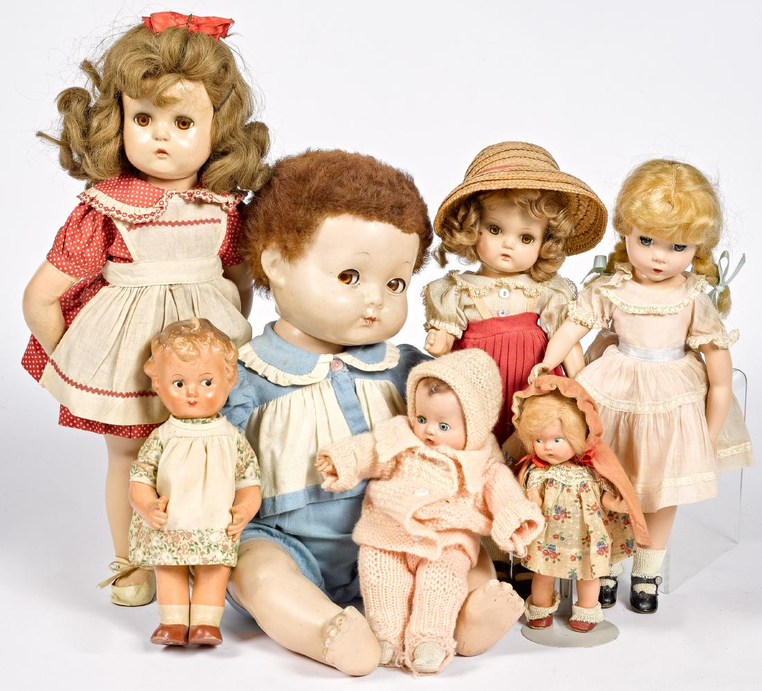 Group of composition dolls: Group of composition dolls, to include Madame Alexander, Jeannie Walker, Vogue, Effanbee, etc., tallest - 20''.