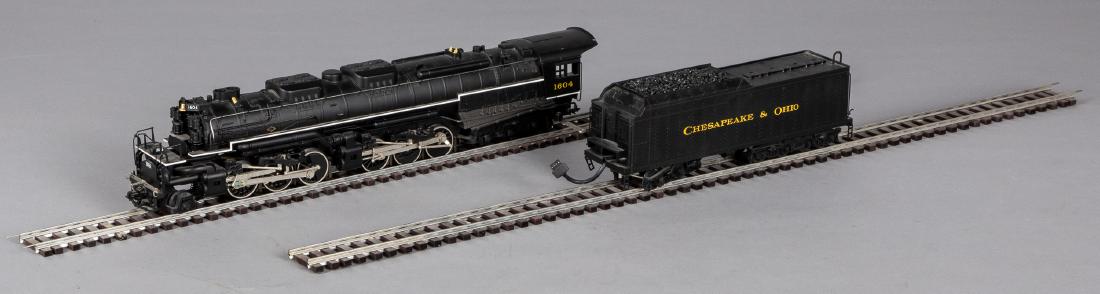 MTH #1604 train locomotive and tender: MTH #1604 train locomotive and tender, 0 gauge, Chesapeake & Ohio, engine - 20 1/2'' l.
