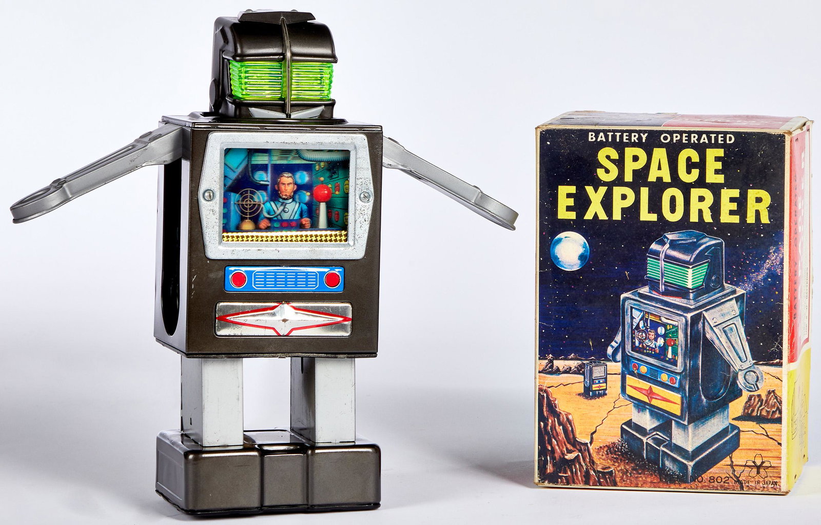 Japanese Yonezawa Space Explorer robot battery op: Japanese Yonezawa battery operated Space Explorer robot, in the original box, 8 1/2'' h.