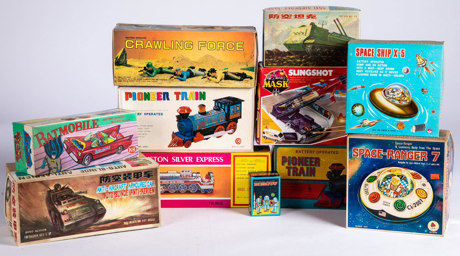 Large group of mechanical Taiwan toys: Large group of mechanical Taiwan toys, in the original boxes.