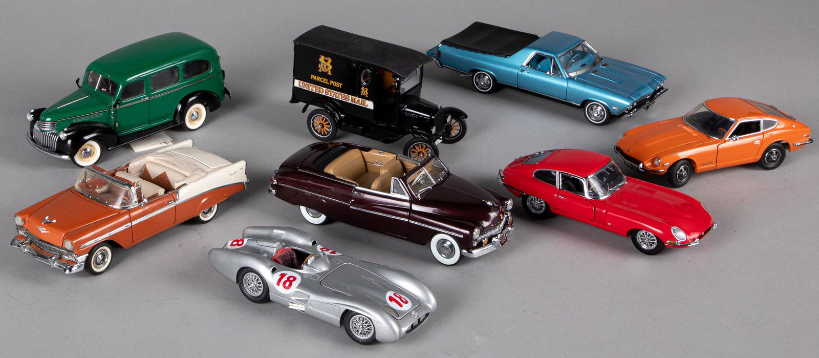 Franklin Mint and Danbury Mint scale model cars: Eight Franklin Mint and Danbury Mint scale model cars, longest - 8 1/2''.