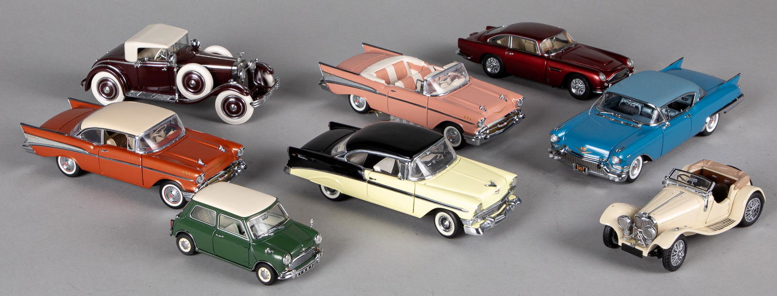 Franklin Mint and Danbury Mint scale model cars: Eight Franklin Mint and Danbury Mint scale model cars, longest - 8 1/2''.