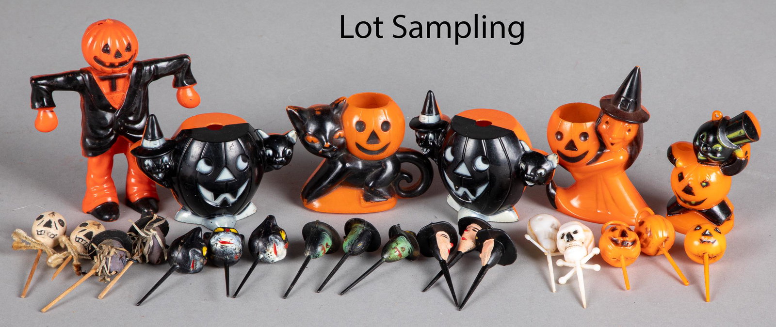 Vintage hard plastic Halloween decorations: Vintage hard plastic Halloween decorations, to include cake decorations, tallest - 4 3/4''.