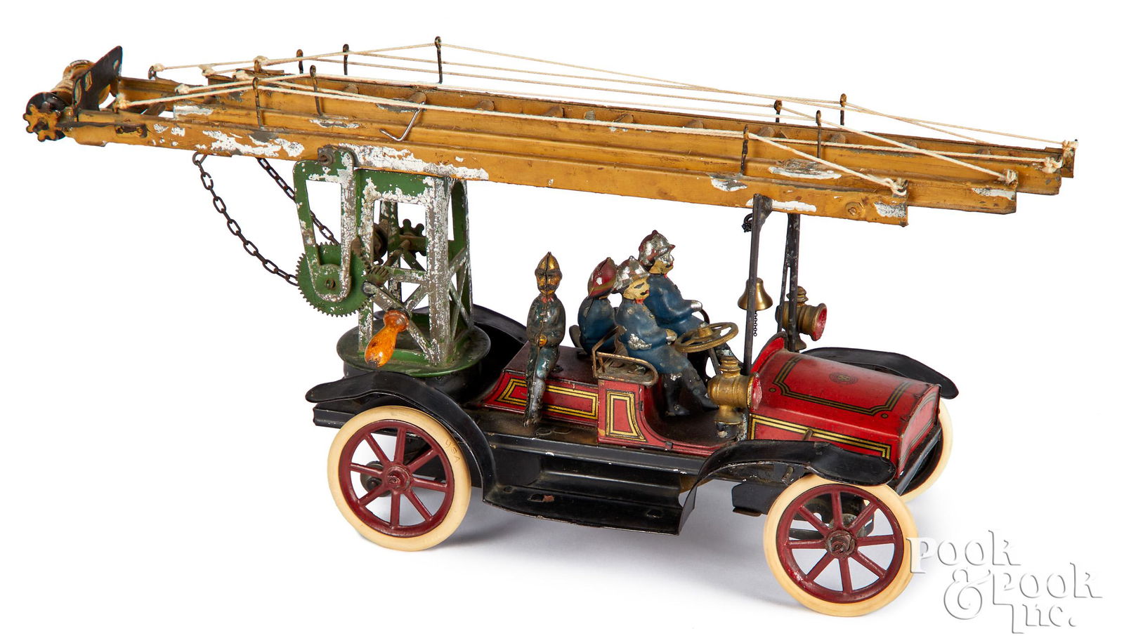 Scarce Gunthermann tin clockwork fire ladder truc (1 of 2)