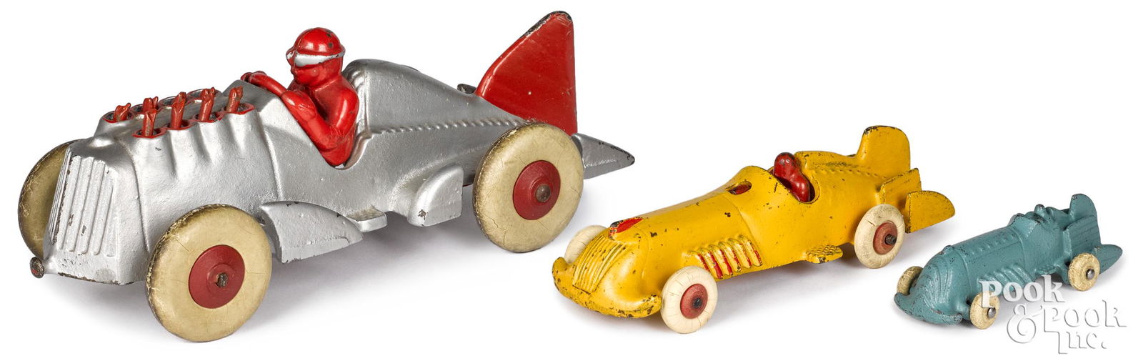 Three Hubley cast iron open wheel racers (1 of 2)