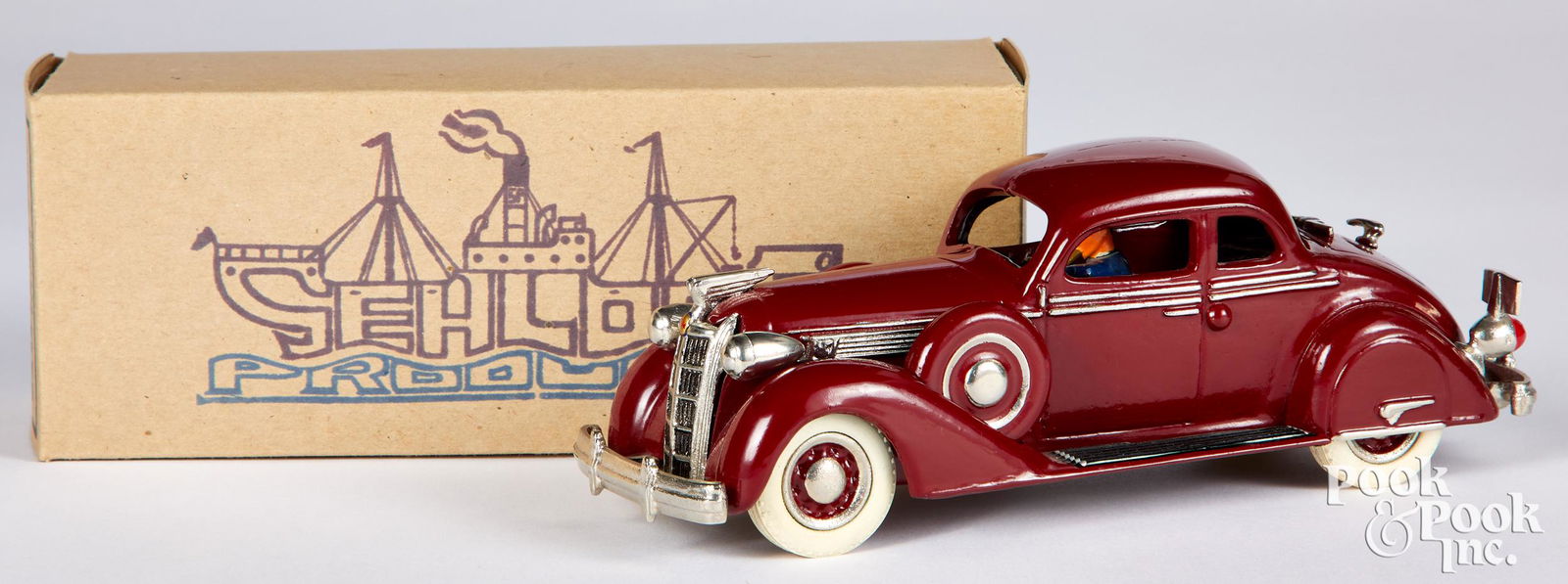 Tom Sehloff cast iron 1935 Chrysler Airstream car (1 of 2)