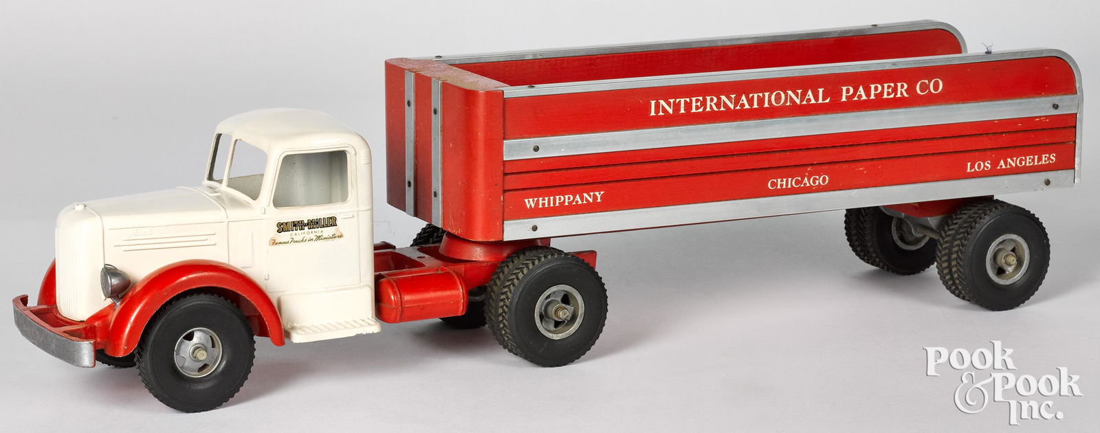 Smith Miller diecast and wood Mack tractor traile (1 of 2)