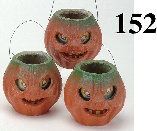 Lot:3 Smiling Jack-O-Lanterns