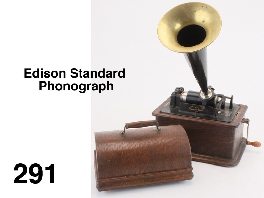 Edison Standard Phonograph: circa 1906 cylinder phonograph in oak case with 13" horn and offered with Disc # 1536 Ma Lady Lu, Van Brunt & Chorus Size: 13.5" w. x 9.5" d. x 14" t. (case closed)