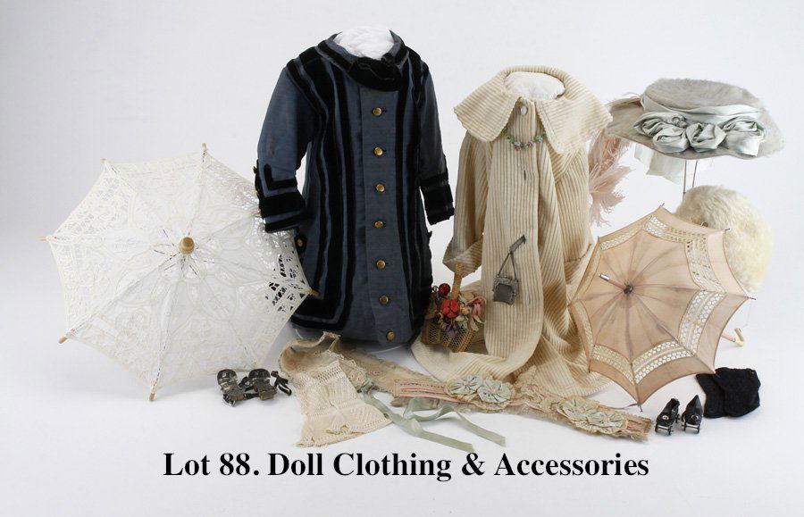 Doll Clothing & Accessories (1 of 3)